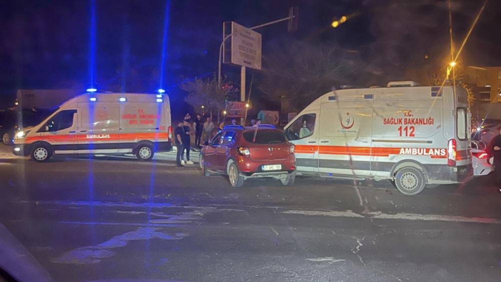 Nusaybin’de Hastayı alamaya giden ambulans kaza yaptı