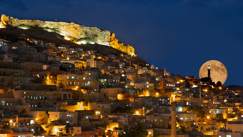 Mardin Kalesi: Kartal Yuvası Gibi Yükselen Tarihi Bir Savunma Kalesi